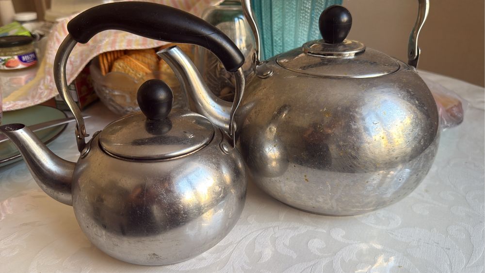 Чайник с заварником