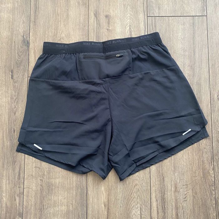 Nike къси панталони за бягане XL нови