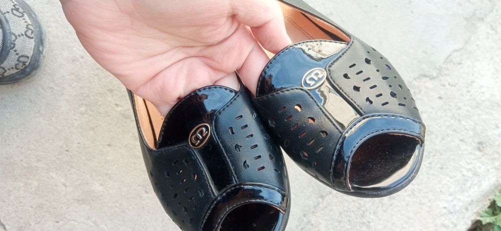 Босоножки для женщин 37 размер