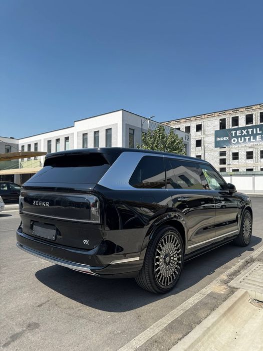 Zeekr 9x max без пробег