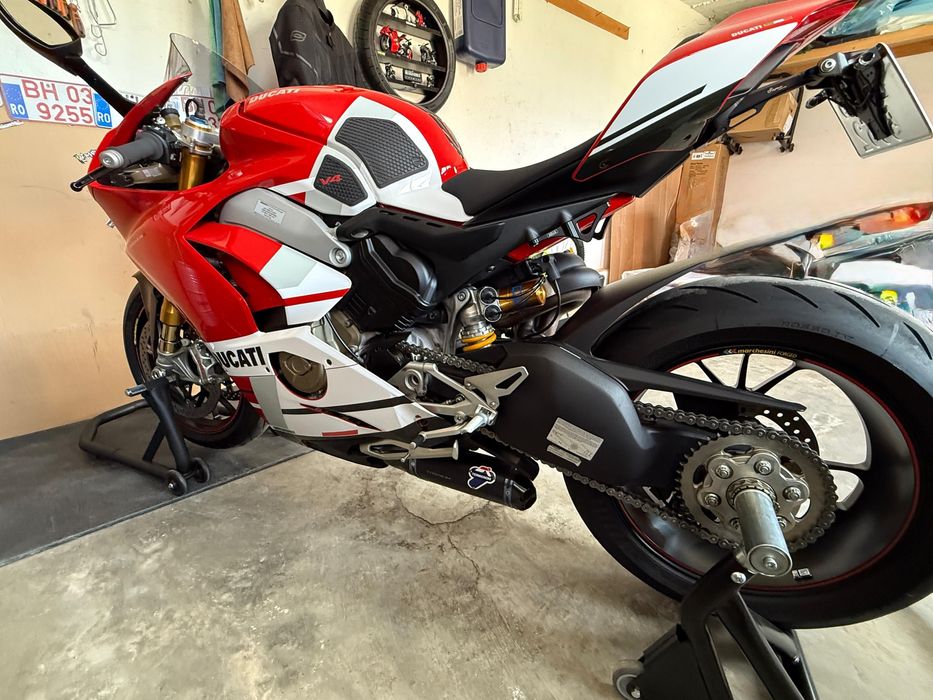 Ducati Panigale V4S