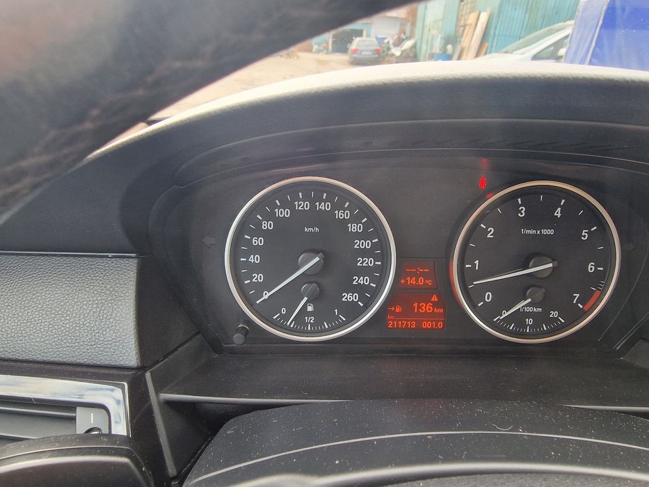 BMW 525 i Manuala