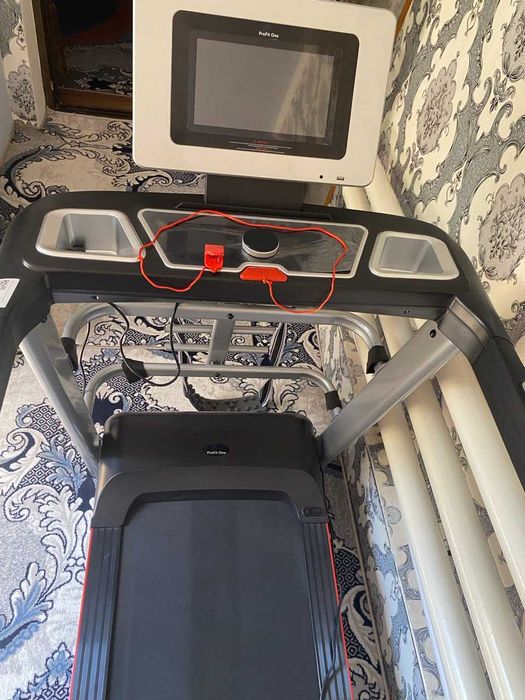 Беговой дорожка сотилади