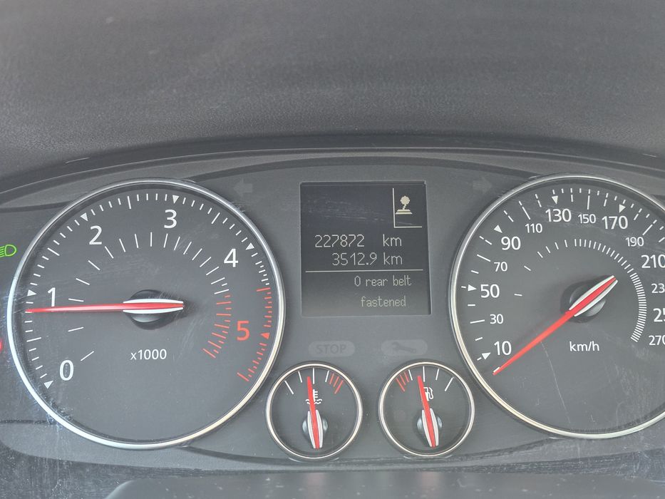 Renault Laguna III 2.0 dCi – 2013 – Ediție BOSE / GT-Line