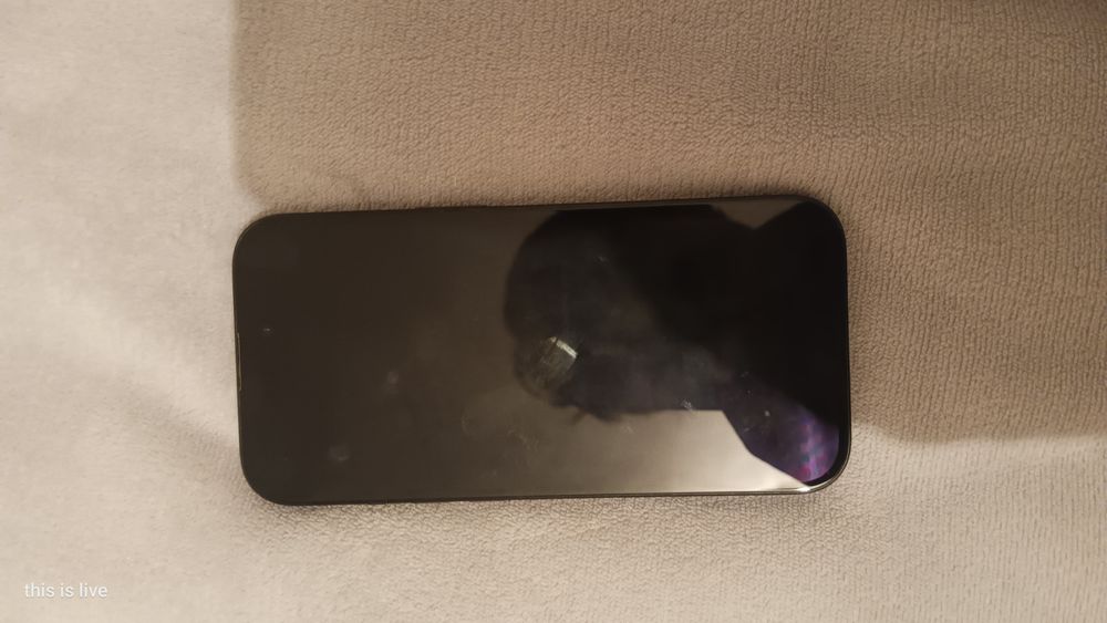 iPhone 15 заблокированный