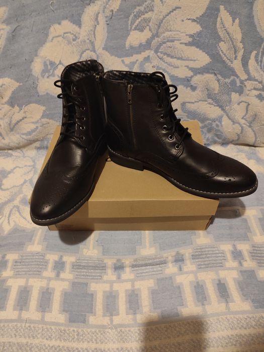 Продам ботинки мужские