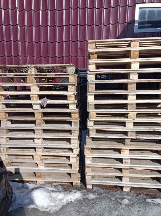 Продам палеты "евро" и не стондартные  2500 торг уместен