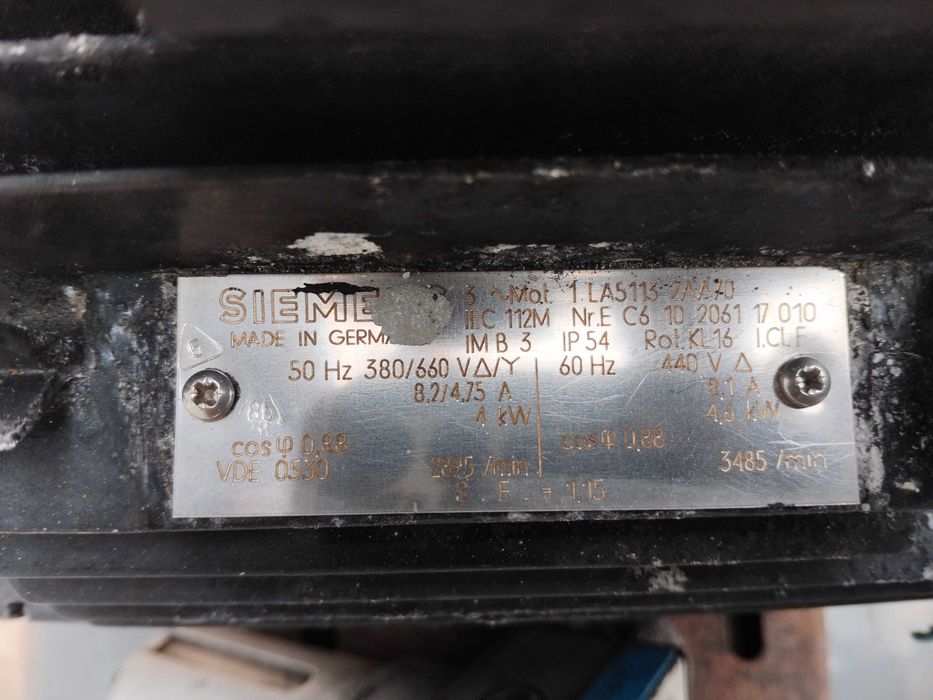 Два броя Компресори по  500литра