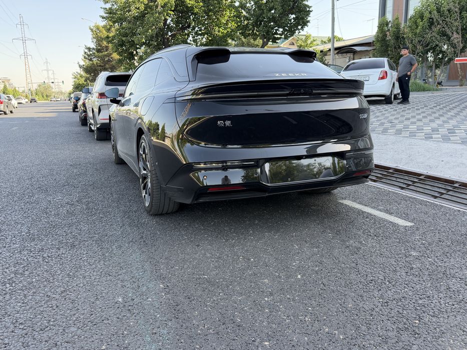 Zeekr 007 GT RWD. Full.   Natariuska Tayyor