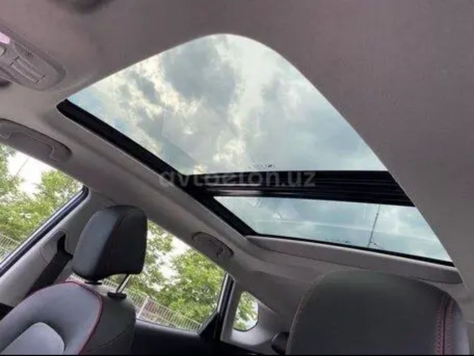 Срочна сотилади Буладигон нархи шу 15.500$