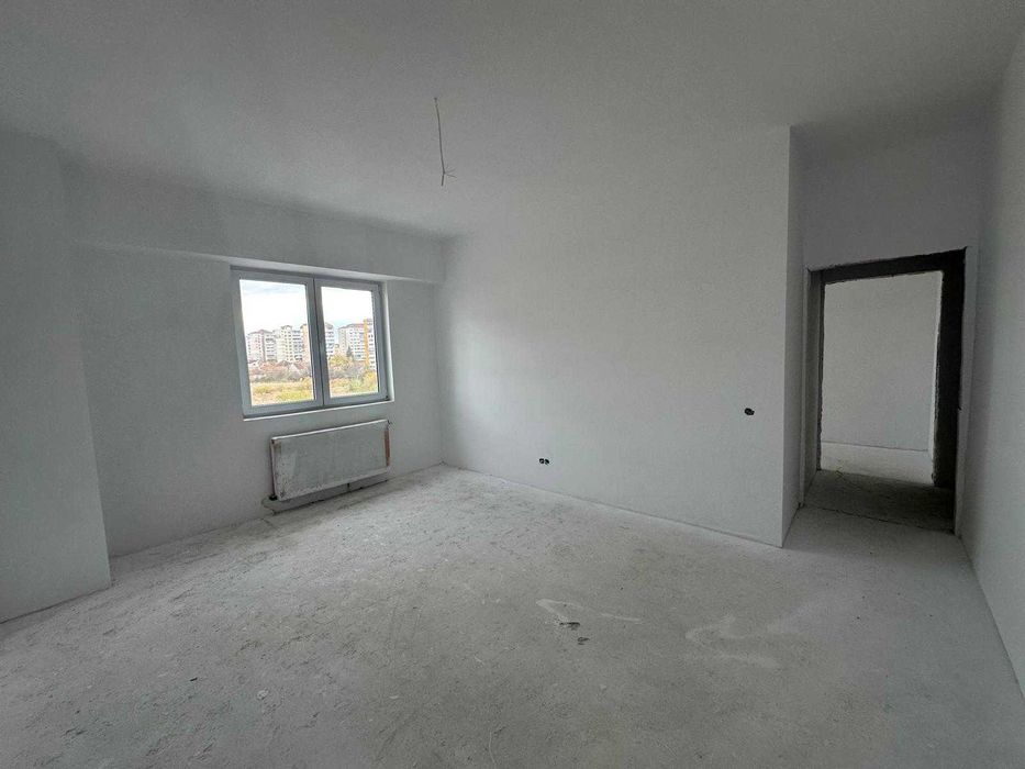 Apartament 3 camere - 2 bai - et.3 - Mihai Viteazu - 92 mp + balcon