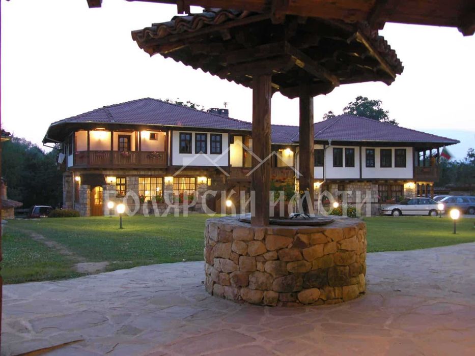 Продава се Хотел в Елена - 1285 кв.м за 779 €/кв.м - Снимка #5