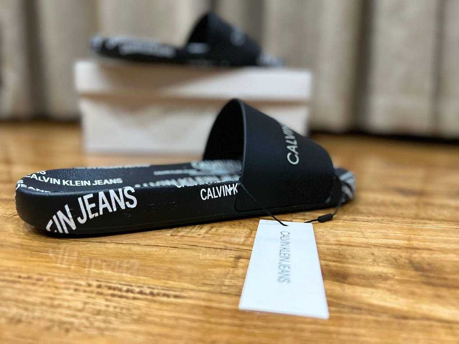 Calvin Klein шлепанцы для бассейна РАЗМЕР 39,40,41