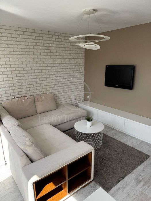 Продава се Тристаен апартамент в Пловдив, Център - 96 кв.м за 2146 €/кв.м - Снимка #4