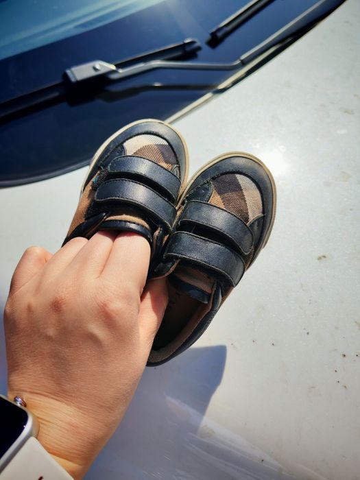 Burberry  оригинал 23 р-р