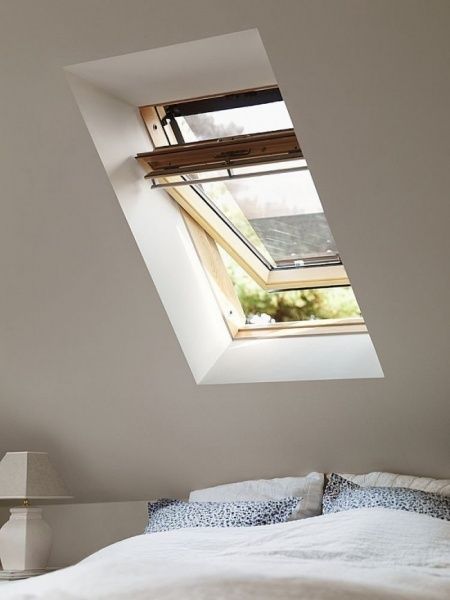 Fereastra de mansarda geam Velux