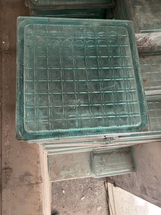 Продам стеклчнные окна