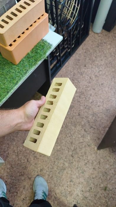 Кирпич облицовочный 175 тг