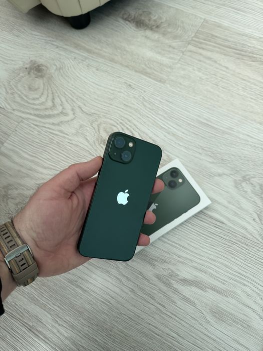 iPhone 13 alpine green ,128GB 4GB RAM 5G