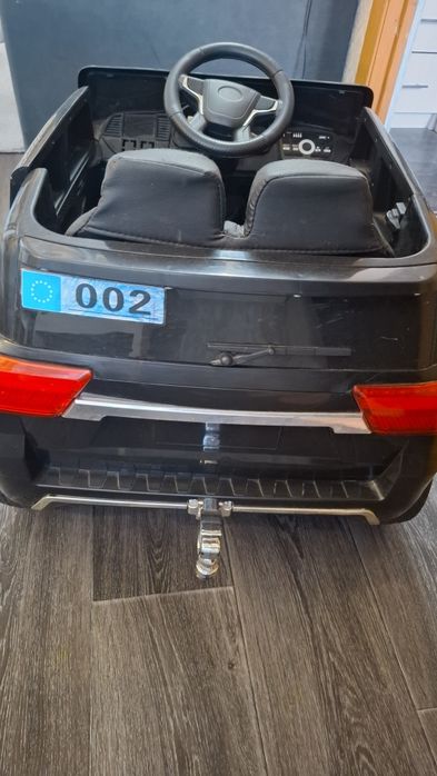 Продам детскую машинку