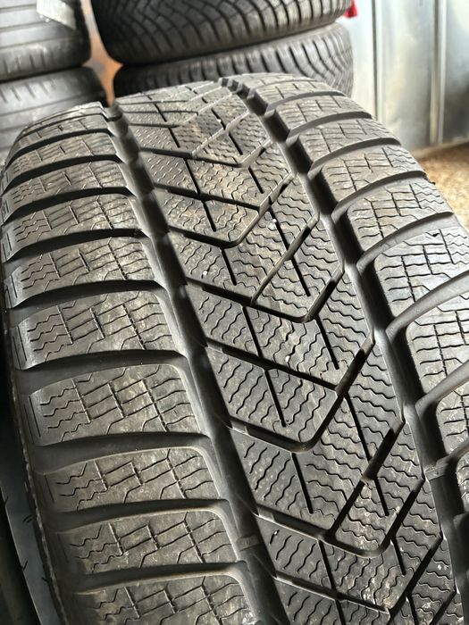 275/40/18 Пирели Зимни