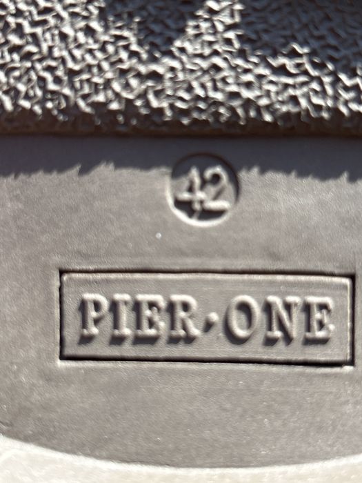 Високи нови обувки над глезена,  тип кубинки - сега за 120 лв.