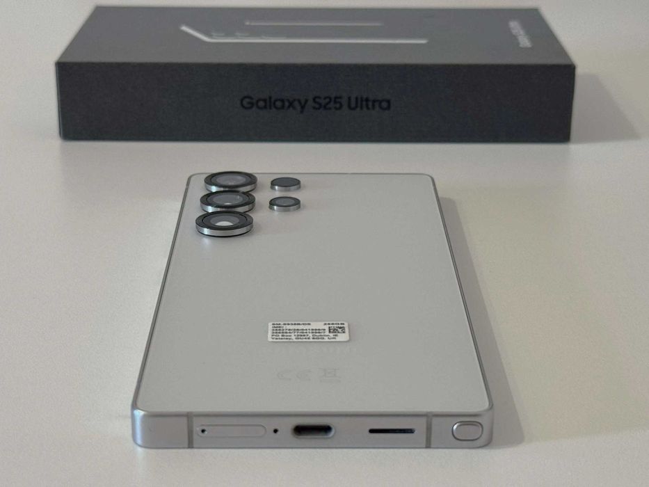 Бартер! Като НОВ! Samsung Galaxy S25 Ultra Titanium Whitesilver (Бял)