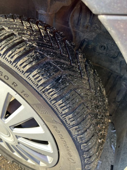 Mitsubshi outlander benzina