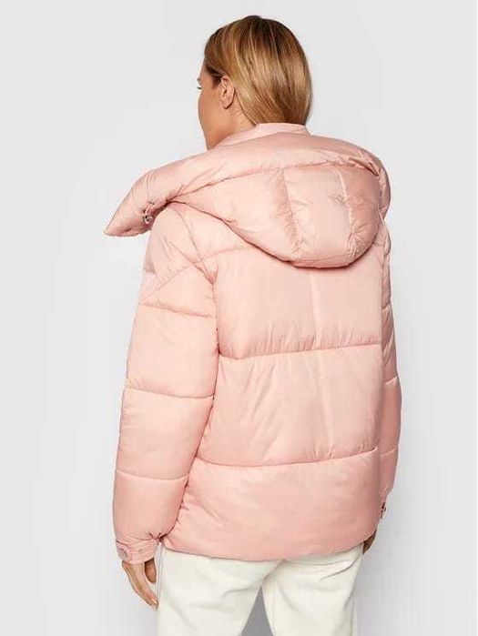 Пухено яке Guess