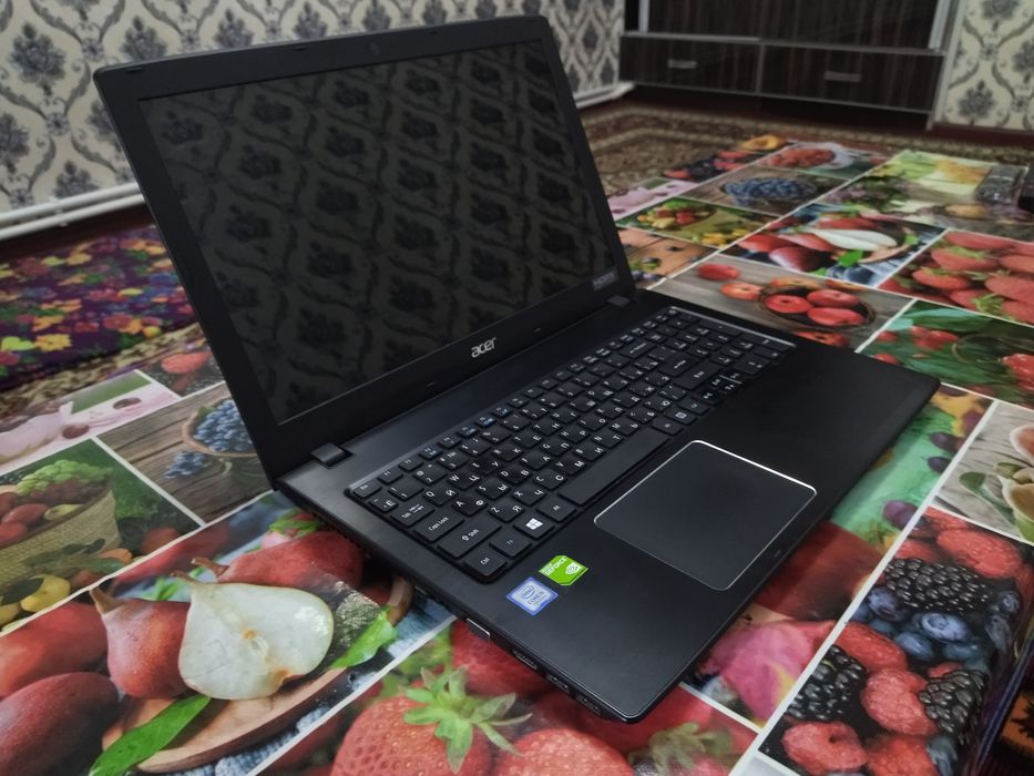 Acer noutbuk sotiladi