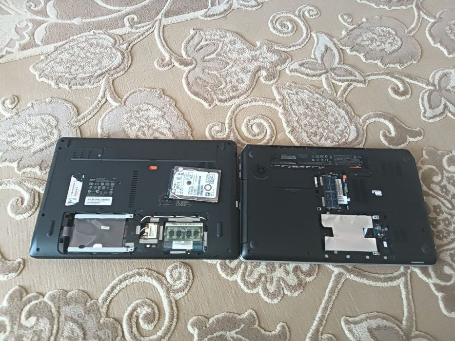 Продам два ноутбука на запчасти