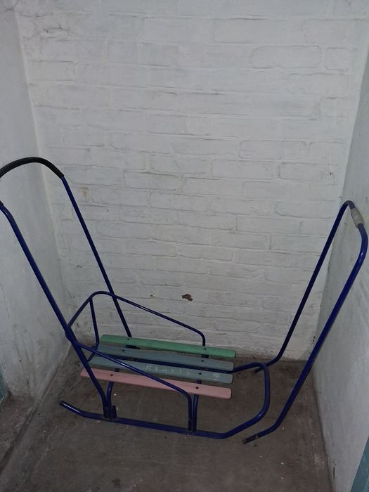 Санки, район электротоваров