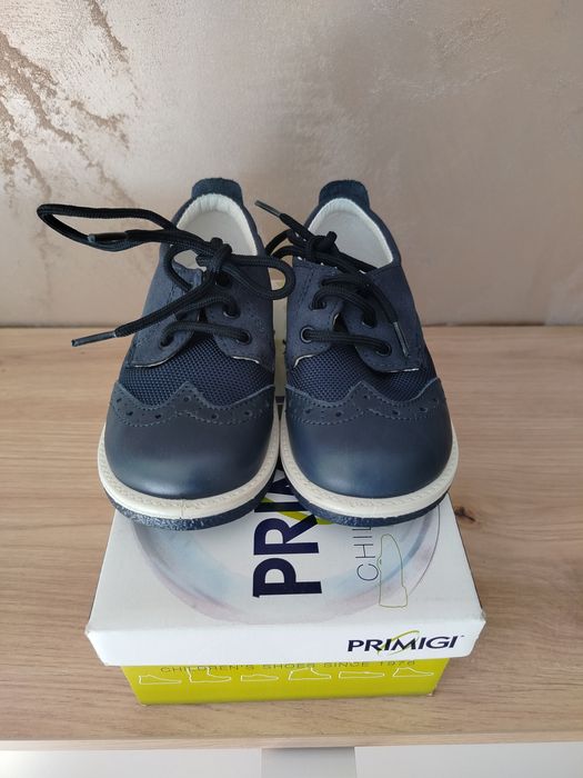 Чисто нови детски официални обувки Primigi