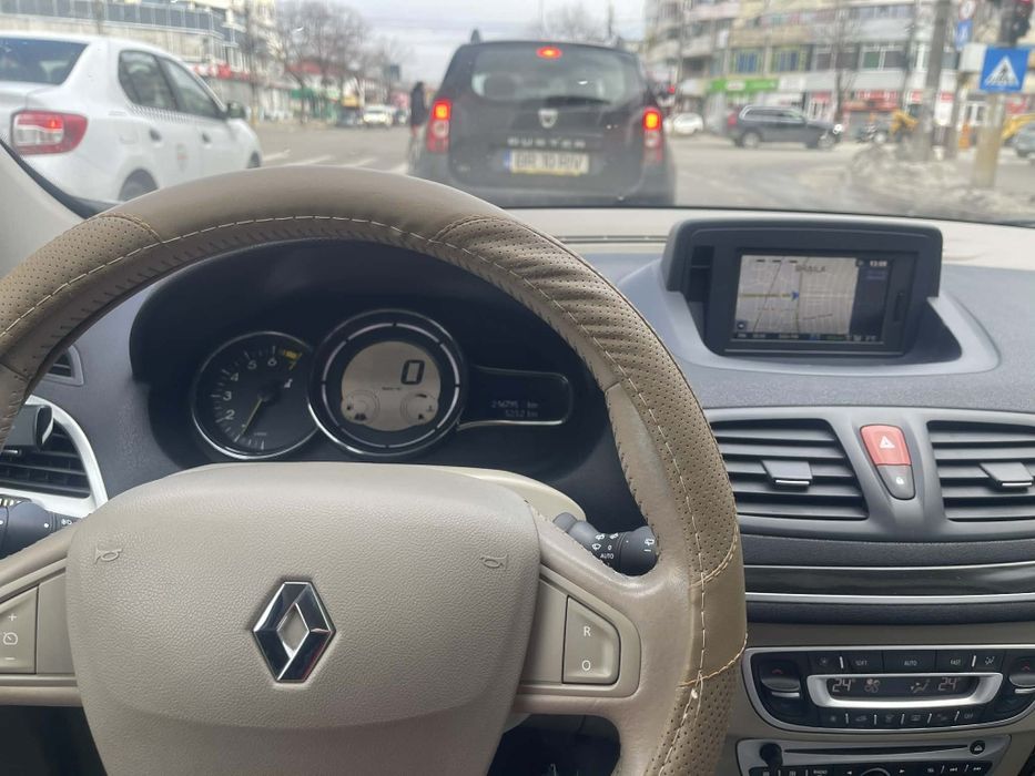 Vand/schimb megane 1,4 benzina/gpl