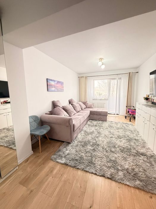 Apartament 2 camere, strada Pepinierii ( loc de parcare și boxă incluse în preț) - persoană fizică