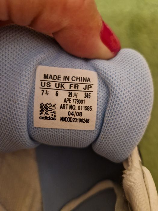 Adidas nr.39-40 noi cu etichetă