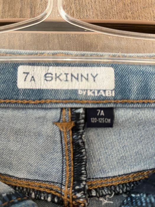 Детски дънки за момиче с пайети