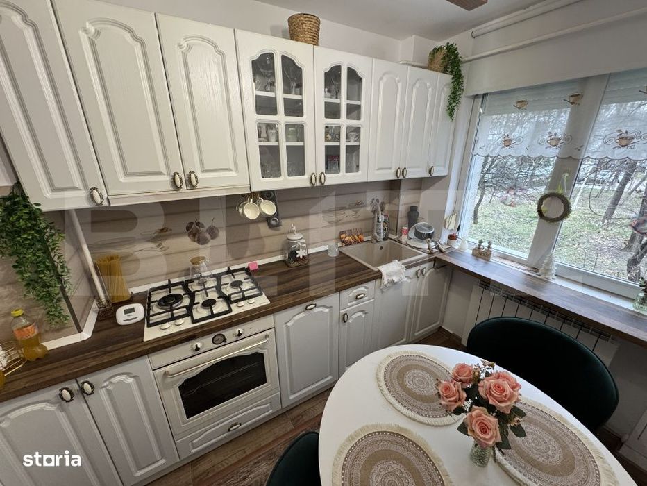 Apartament 3 camere, 60 mp, zona Splai Bahlui