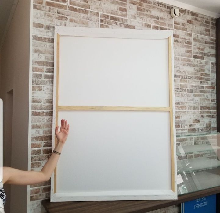 Чистые холсты для художников