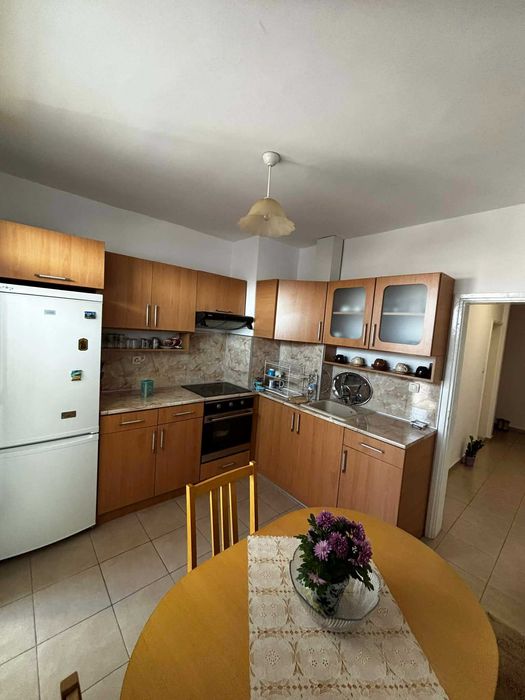 Частно лице продава 3-стаен, КАТ гр. Пазарджик