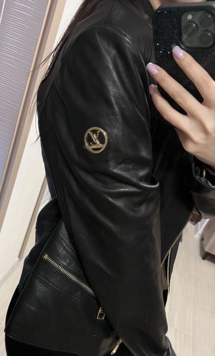 Дамско кожено яке от ест кожа