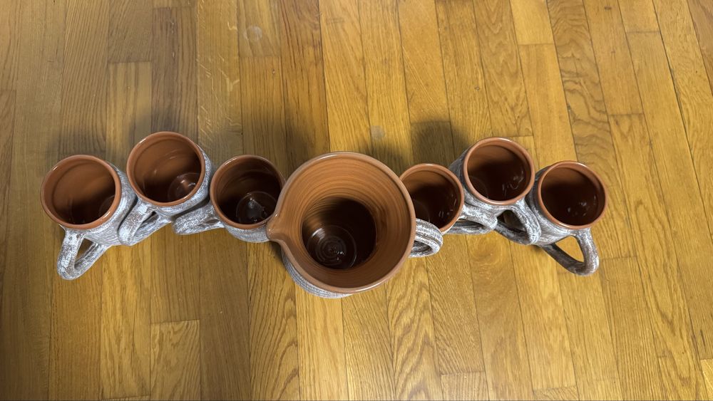 Set carafa si 6 cani traditionale ceramica Horezu