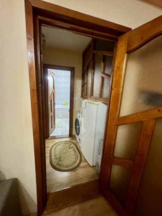 Apartament de vânzare – finisaje bune, mobilat, disponibil imediat