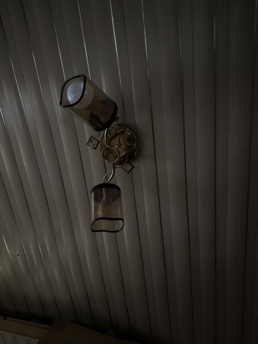 Продам люстру 1500