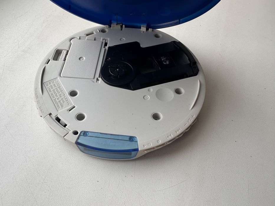 Продам Panasonic SL-SX480