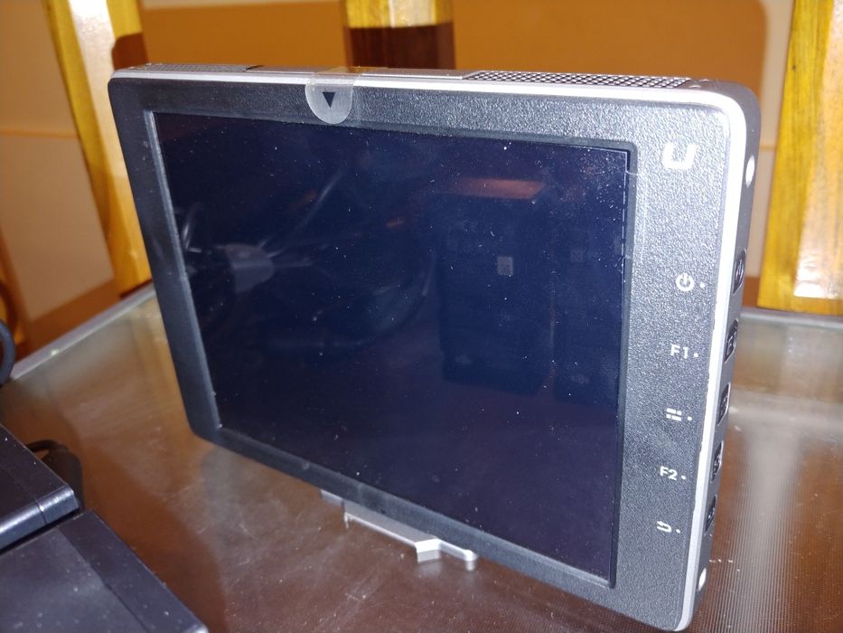 PRET FIX NOU DJI Crystalsky Ultra 7.85" + accesorii