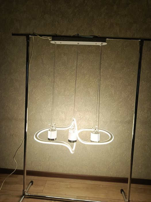 LED люстры 2 штуки