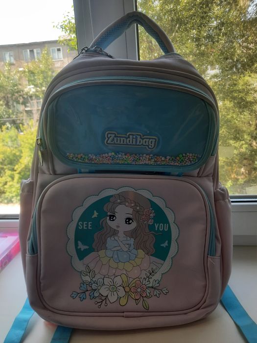 Продам рюкзак для девочки