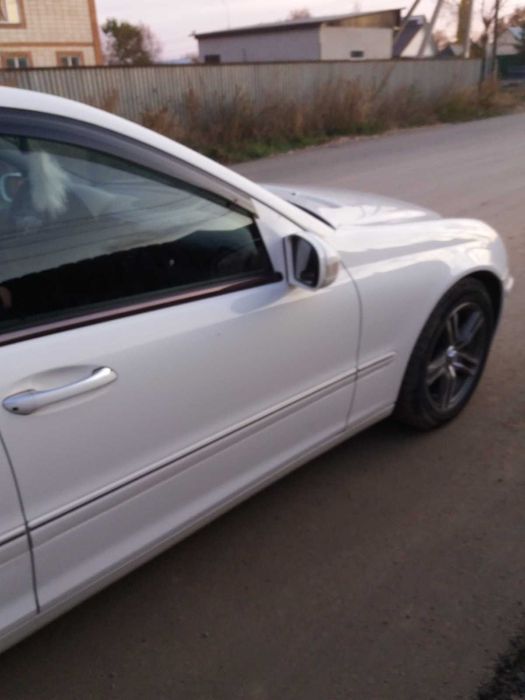 Продам машину Mercedes C240