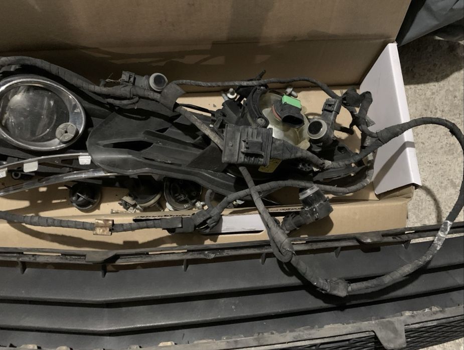 Решетки, лайсни,капачки и други за mercedes w204 c class